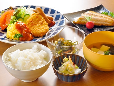 ★公式HP限定★一番人気！日替わり和定食・スタンダード【朝食付プラン】